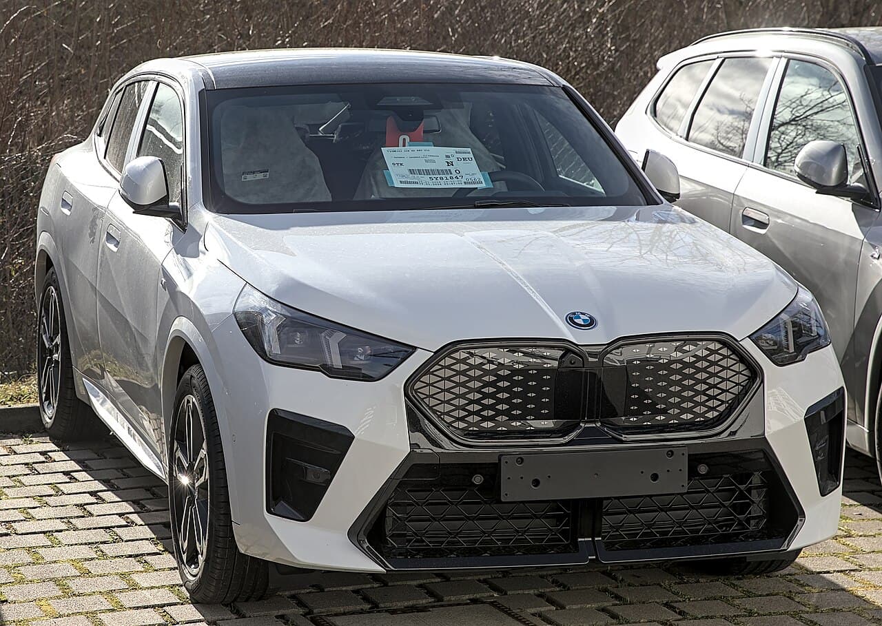 BMW iX2