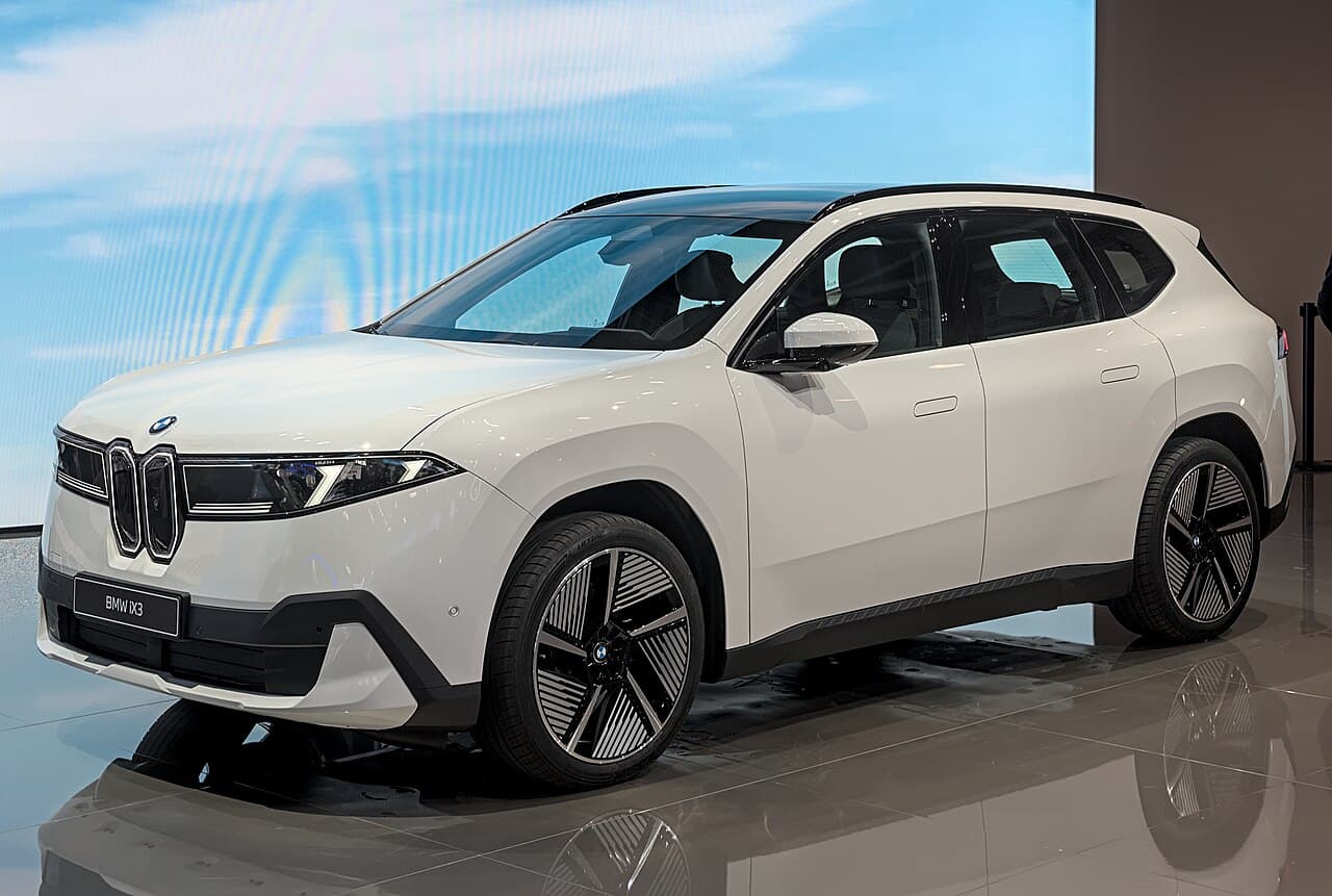 BMW iX3