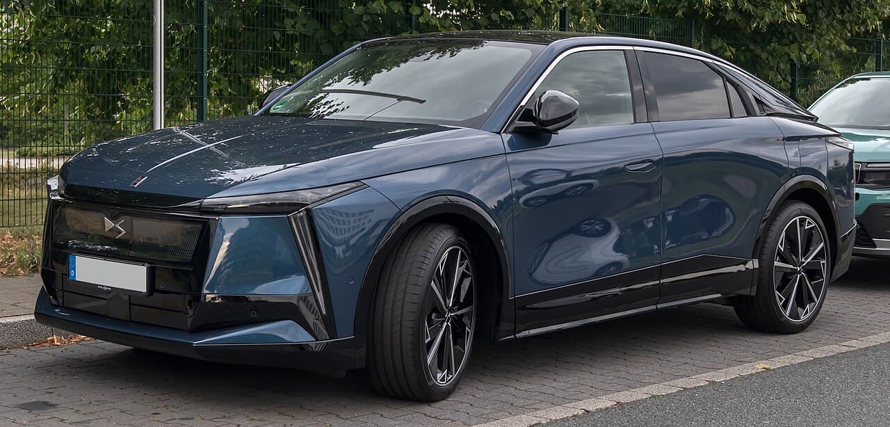 DS Automobiles N8