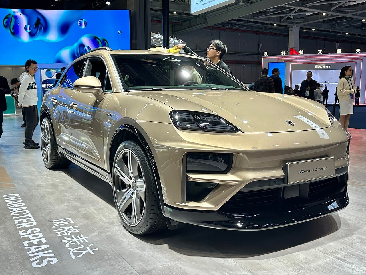 Porsche Macan Electric