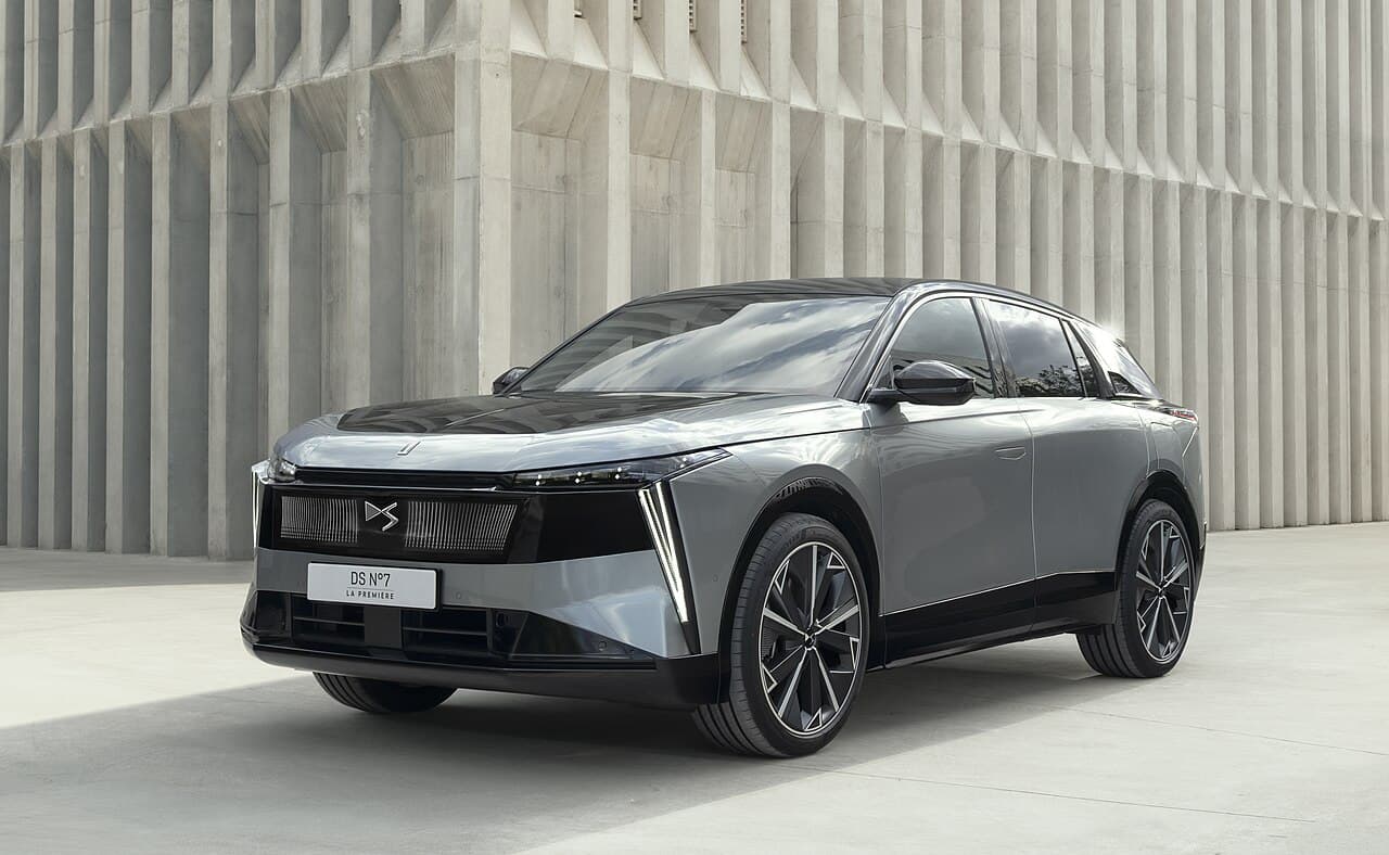 DS Automobiles N7