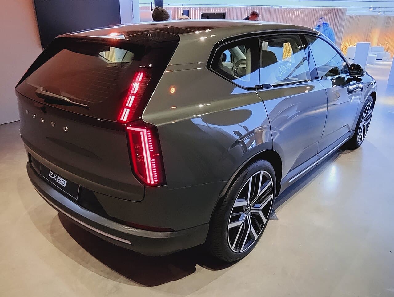 Volvo EX60