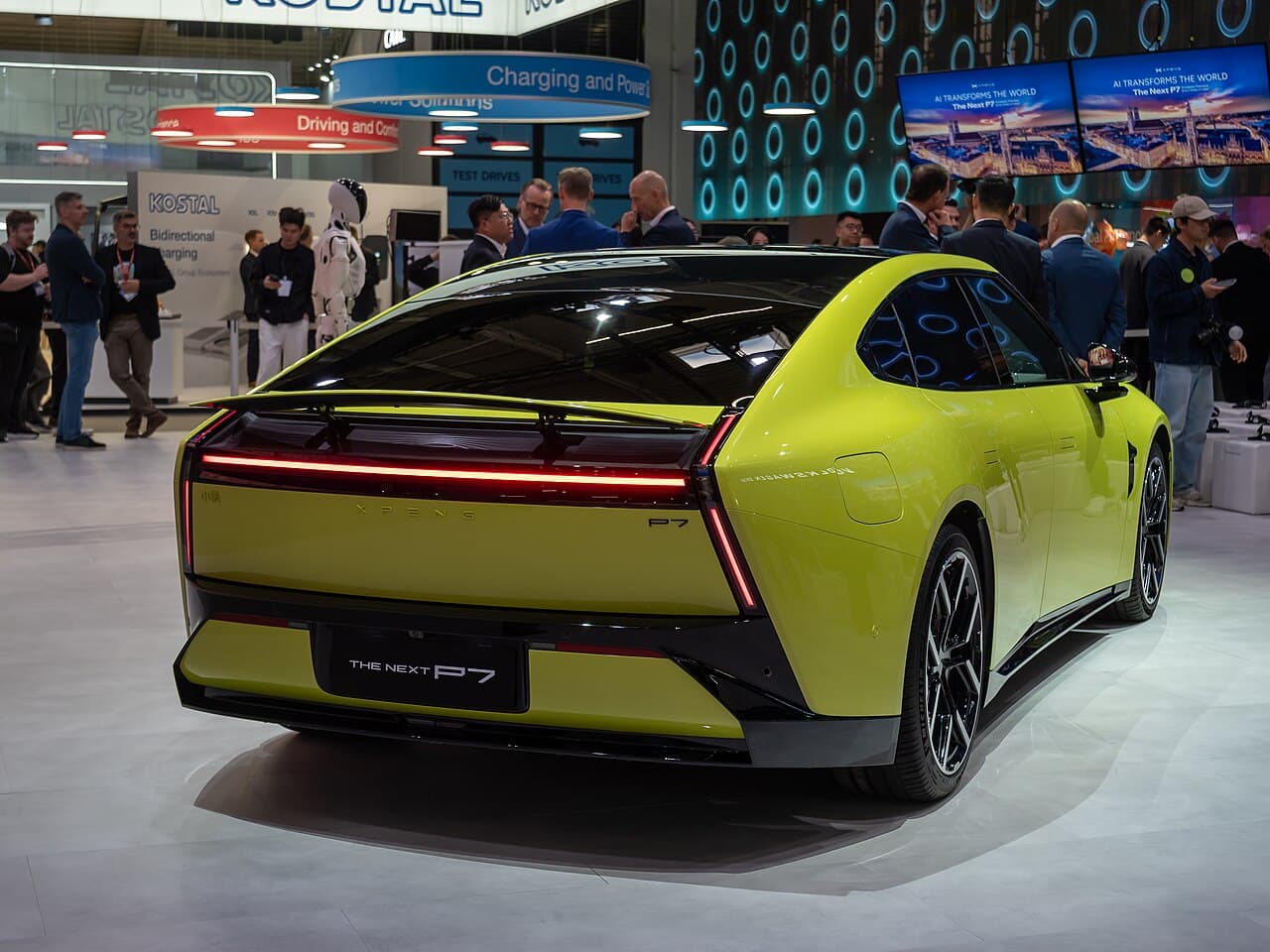 XPENG P7